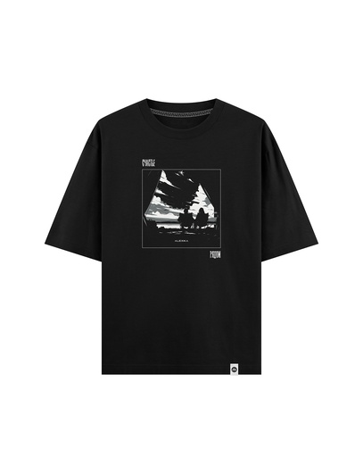 Футболка свободного силуэта Alexika Футболка Alexika У палатки